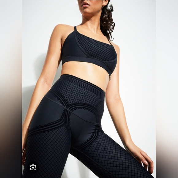 Savage X Fenty Black Textured Leggings Size M - Picture 1 of 5
